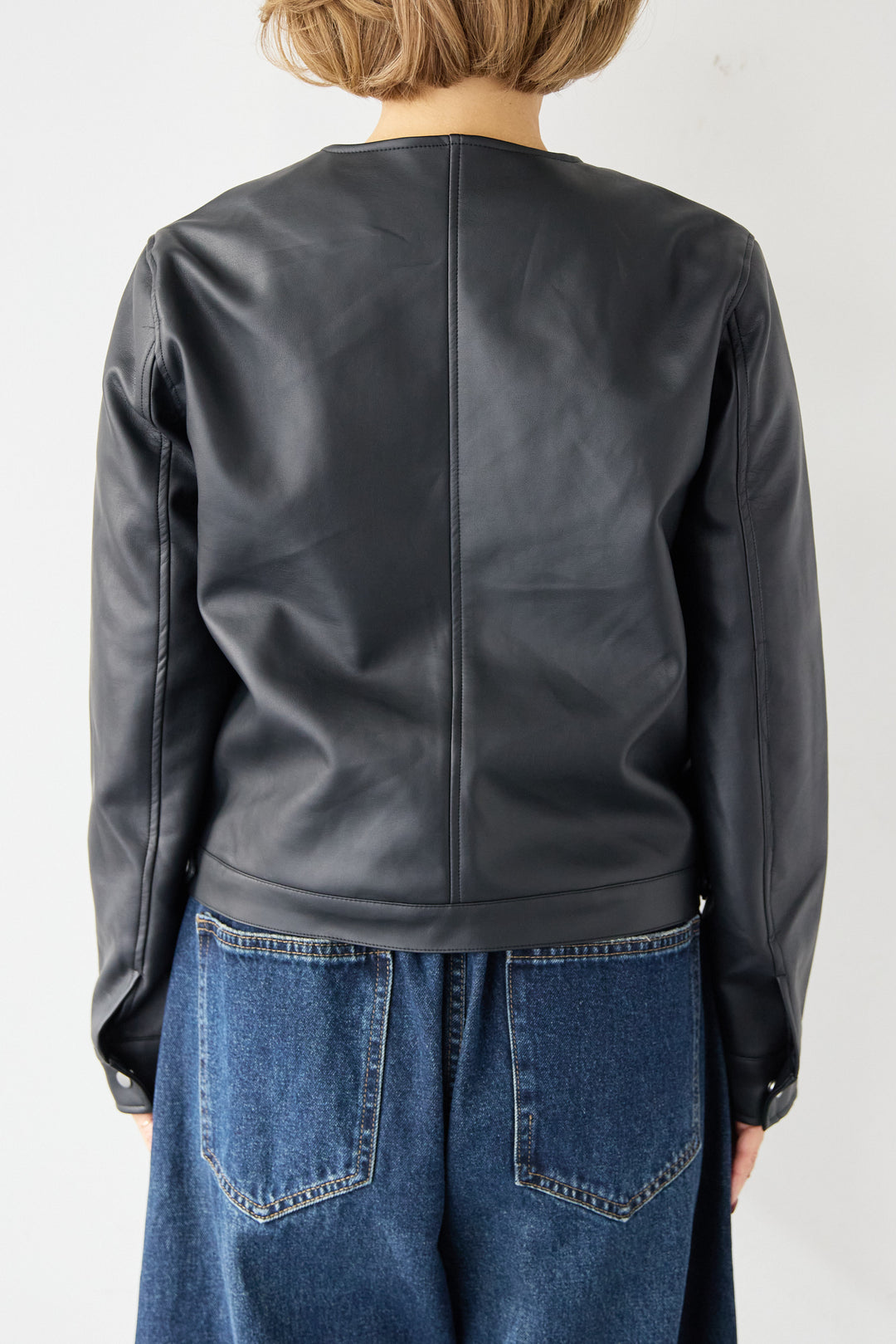 フェイクレザーノーカラージャケット