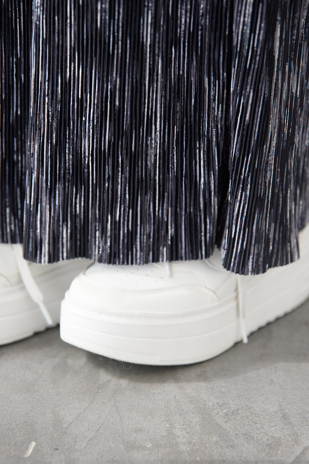 ニュアンス柄プリーツワンピース