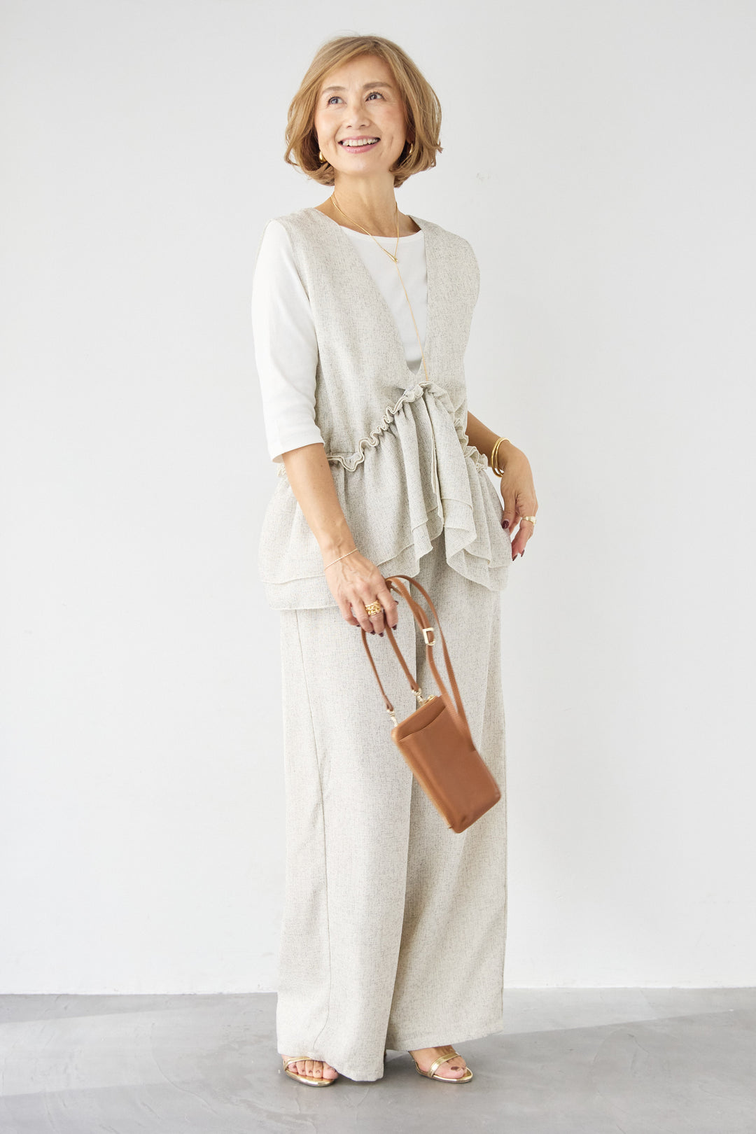 マルチウェイ ラッフルカラーロンパース