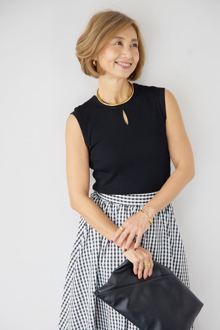 フロントドロップリブタンク