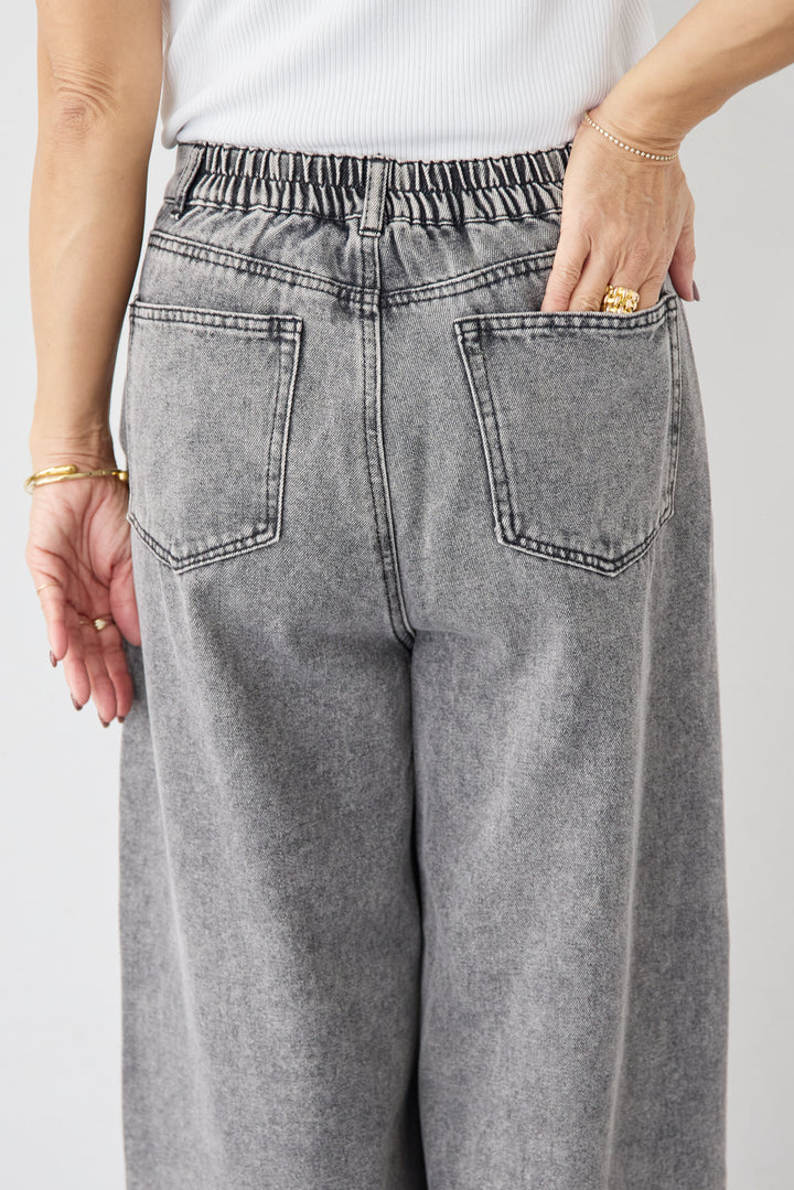 デニムタックカーブパンツ