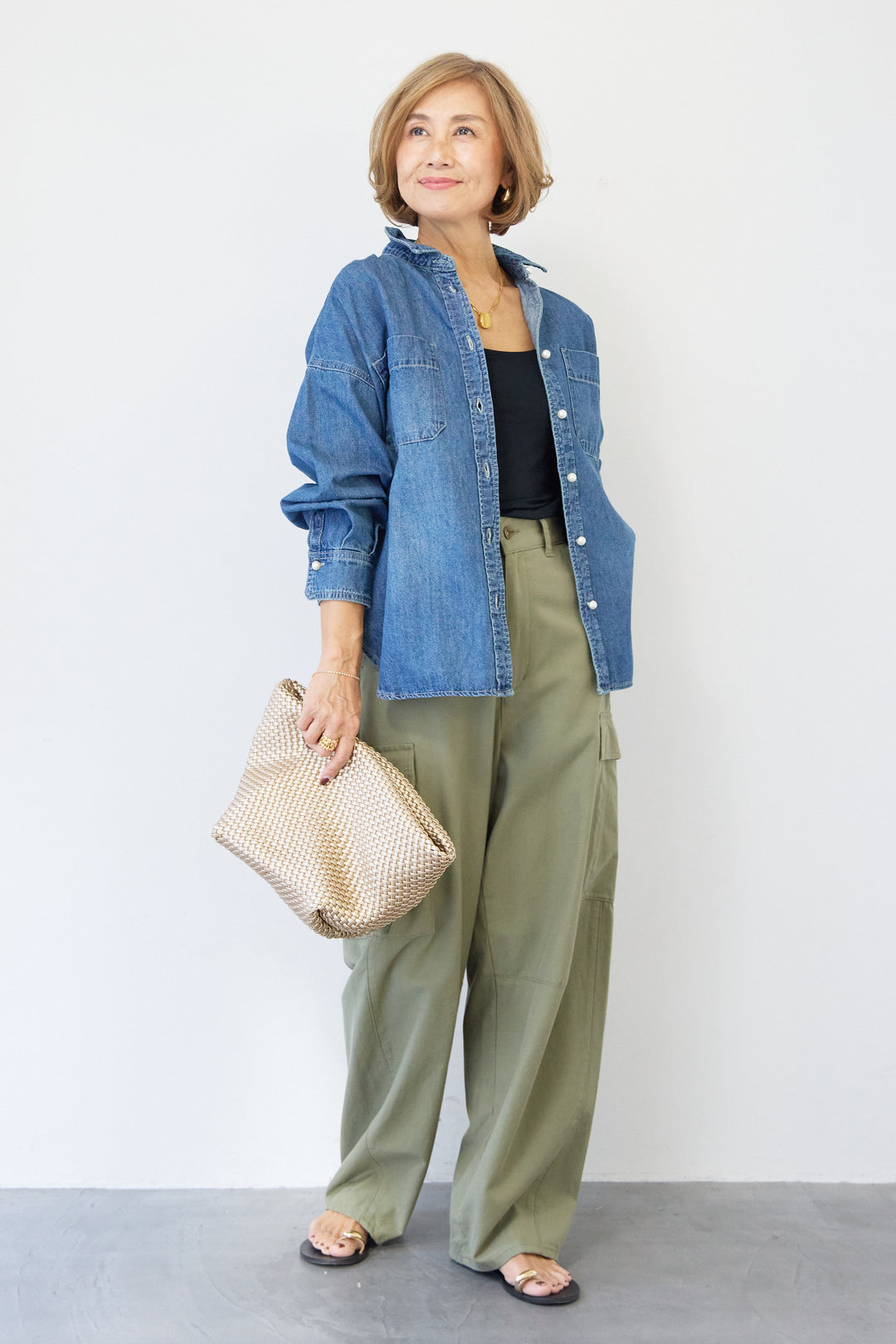 パールボタンデニムシャツ