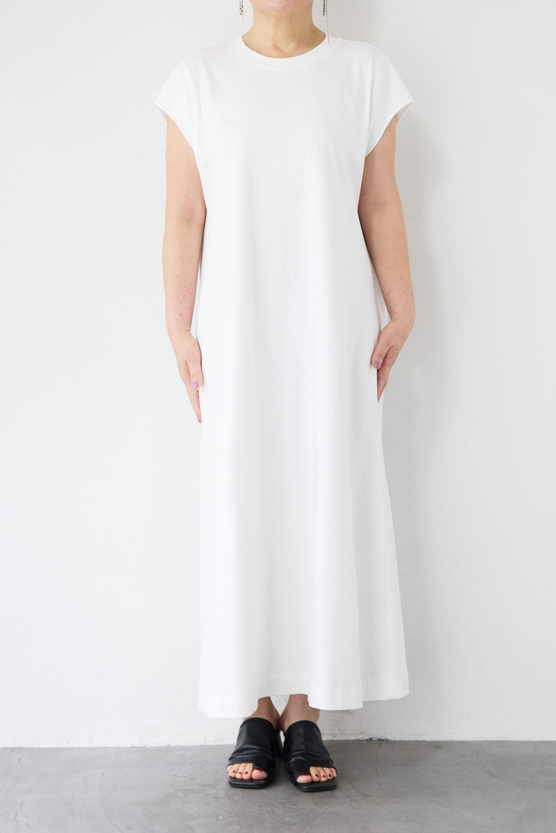 フレンチスリーブTワンピース