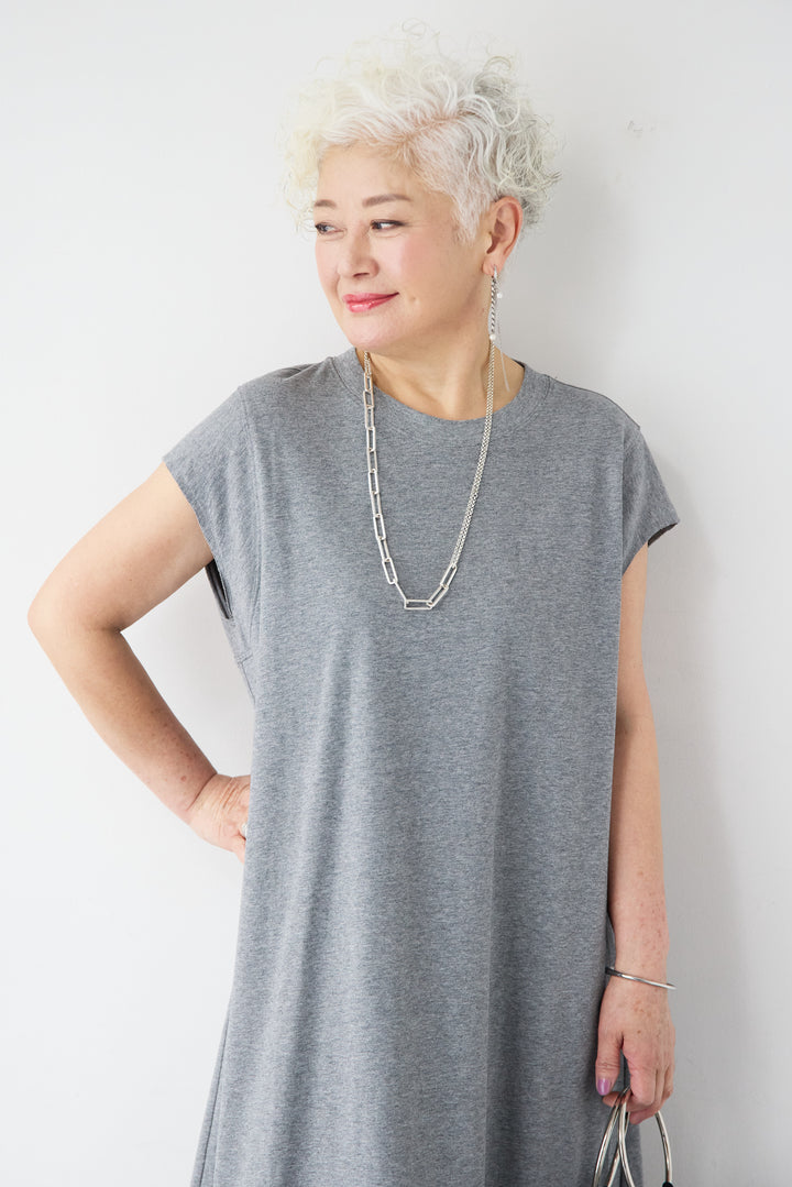 フレンチスリーブTワンピース