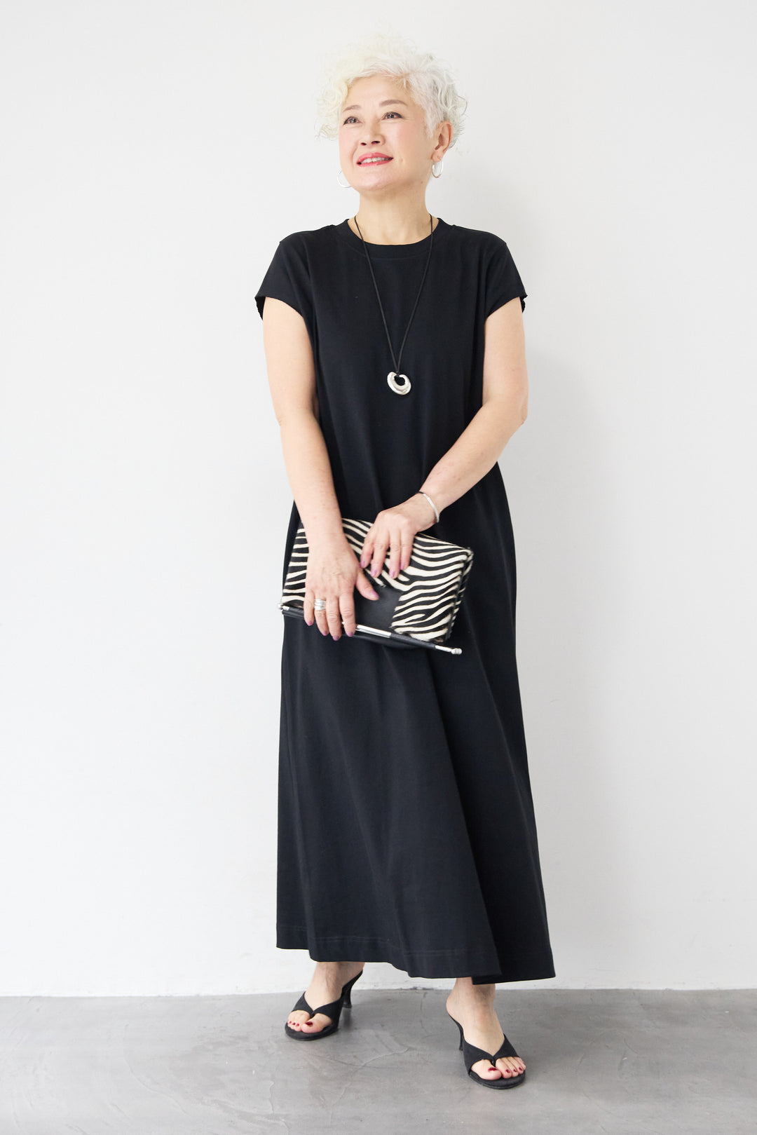 フレンチスリーブTワンピース