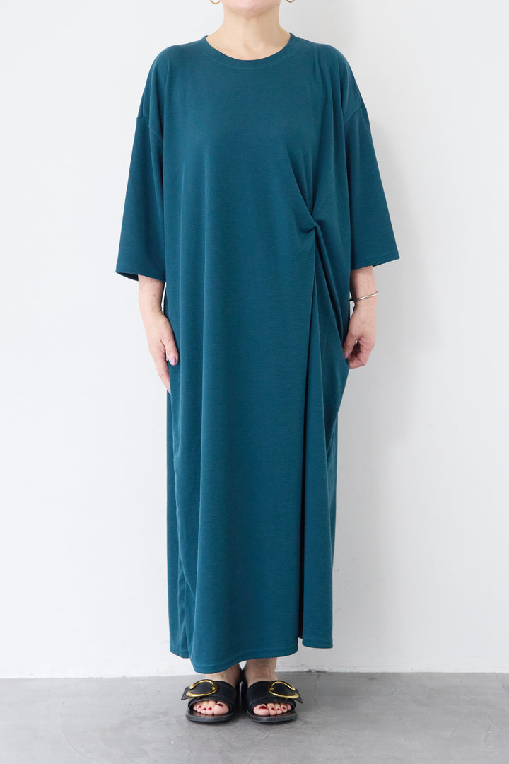 ツイストデザインワンピース