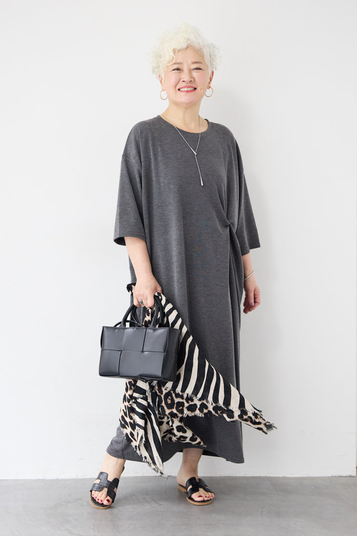 ツイストデザインワンピース