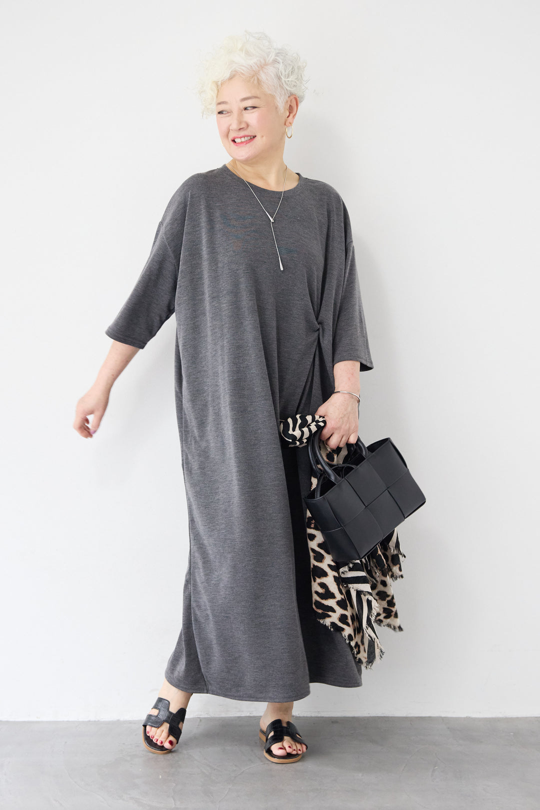 ツイストデザインワンピース