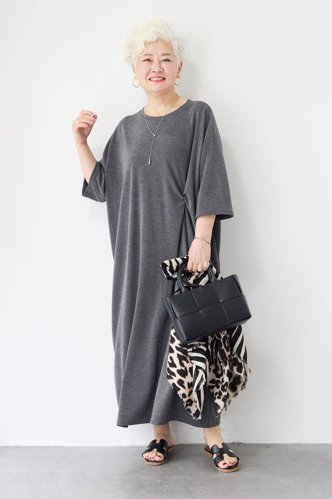 ツイストデザインワンピース