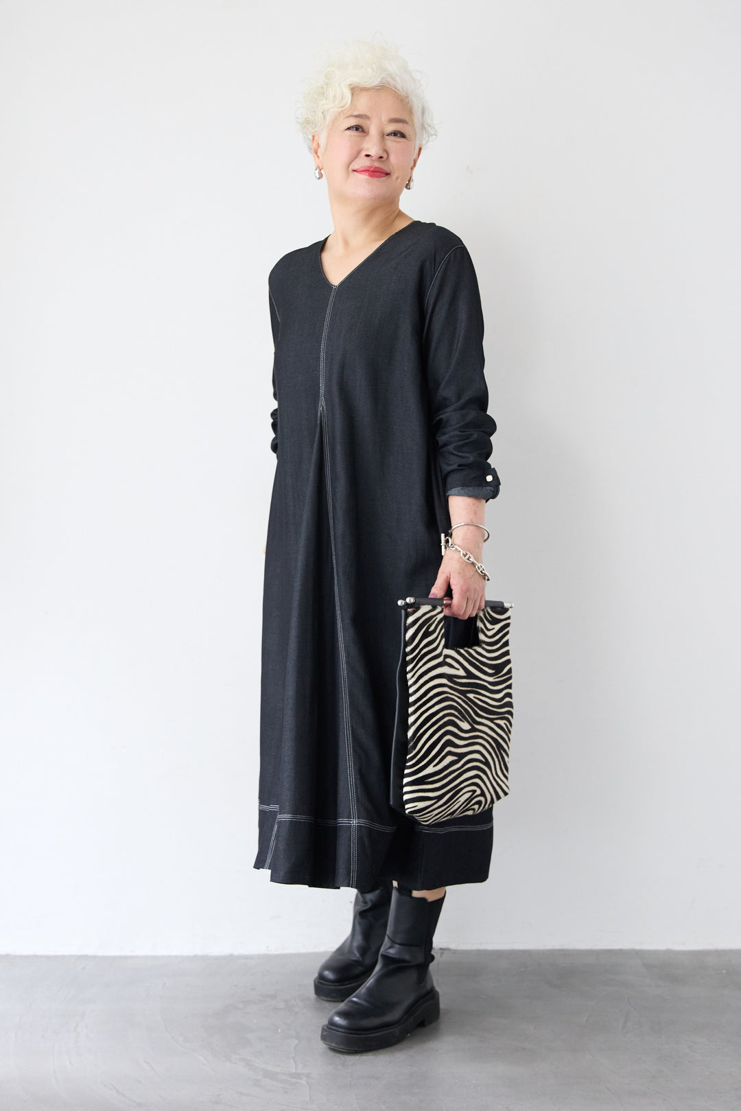 ソフトデニムステッチワンピース