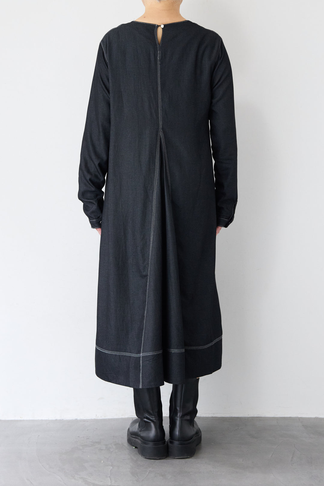 ソフトデニムステッチワンピース