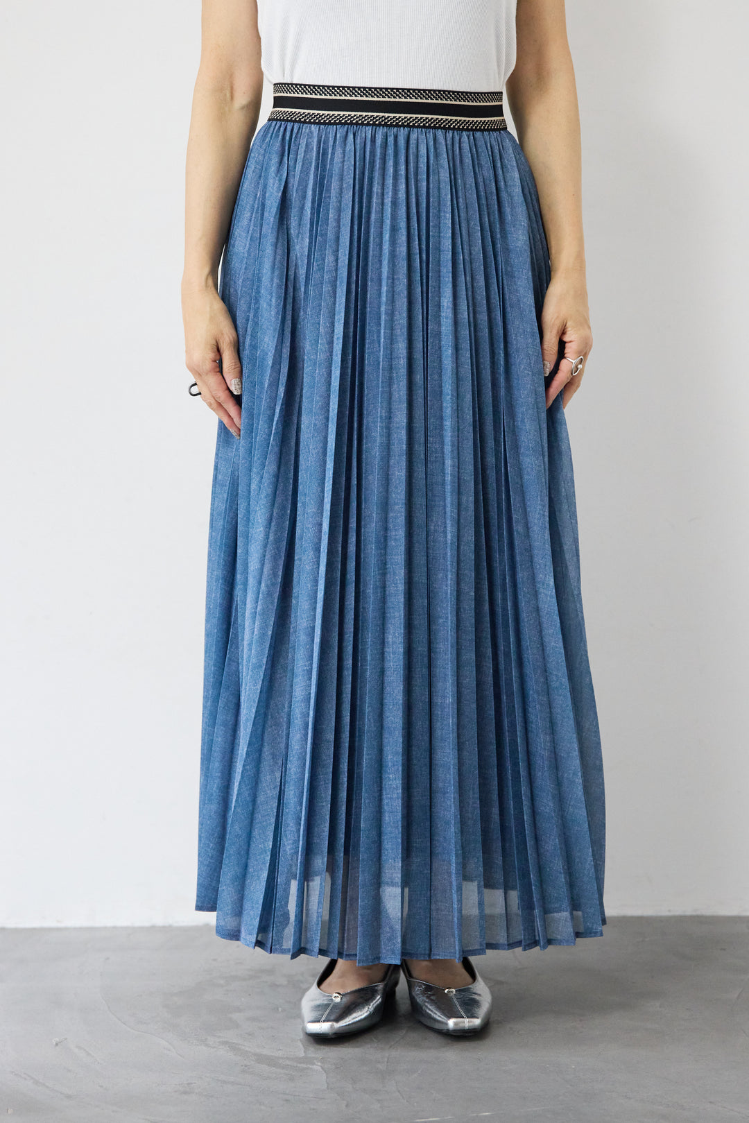 シアーデニムプリーツスカート