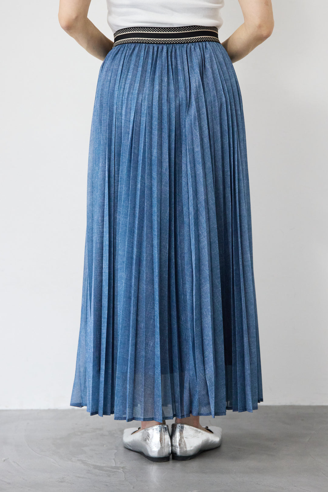 シアーデニムプリーツスカート