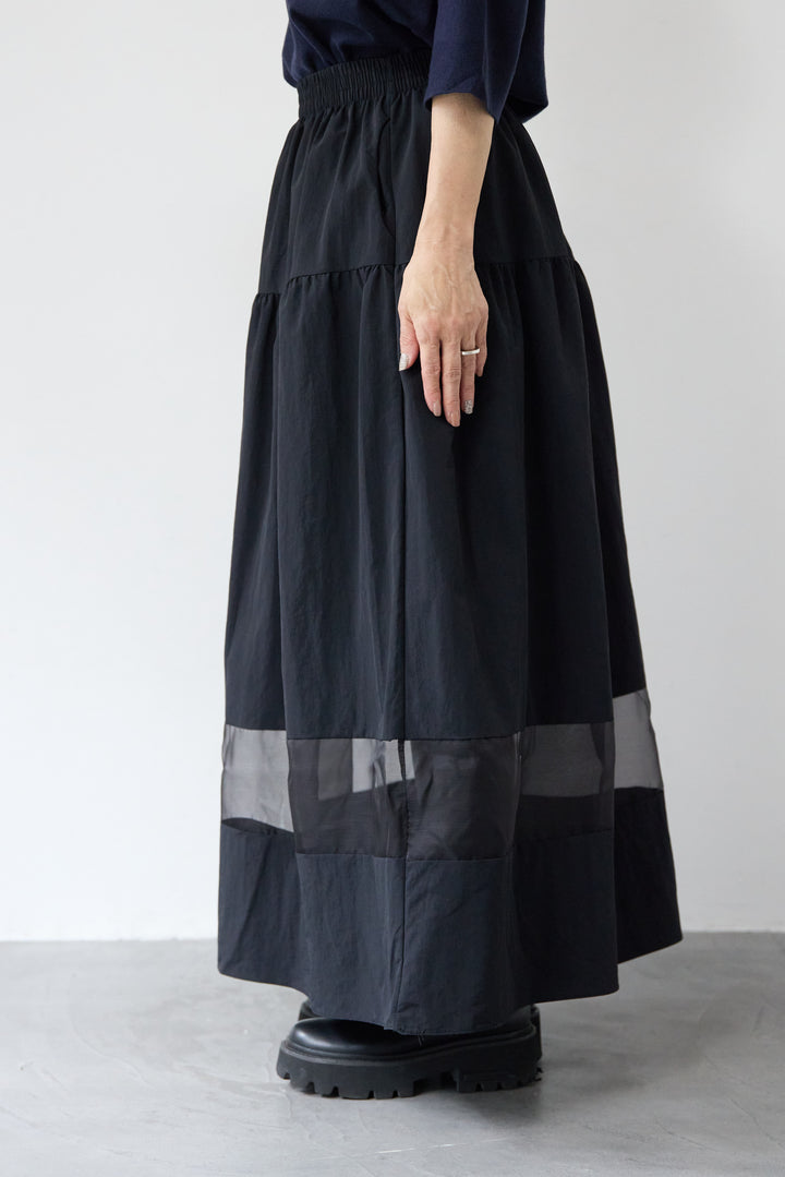 裾シアーデザインフレアスカート
