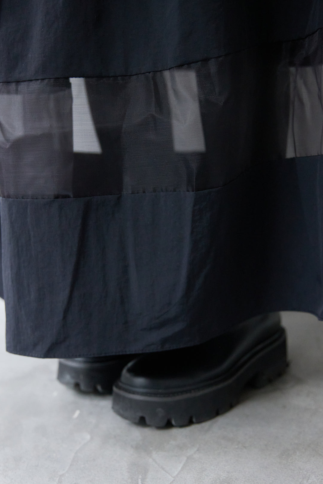 裾シアーデザインフレアスカート