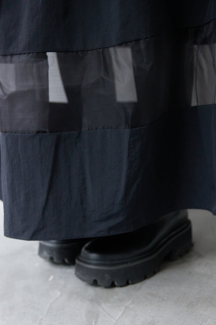 裾シアーデザインフレアスカート