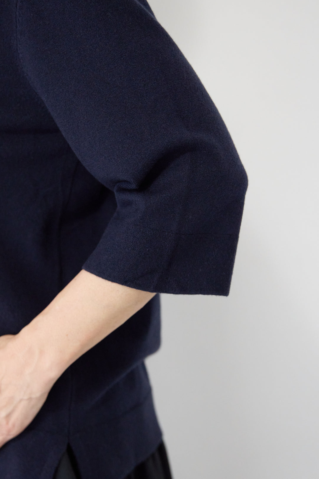 Vネック5分袖ニット