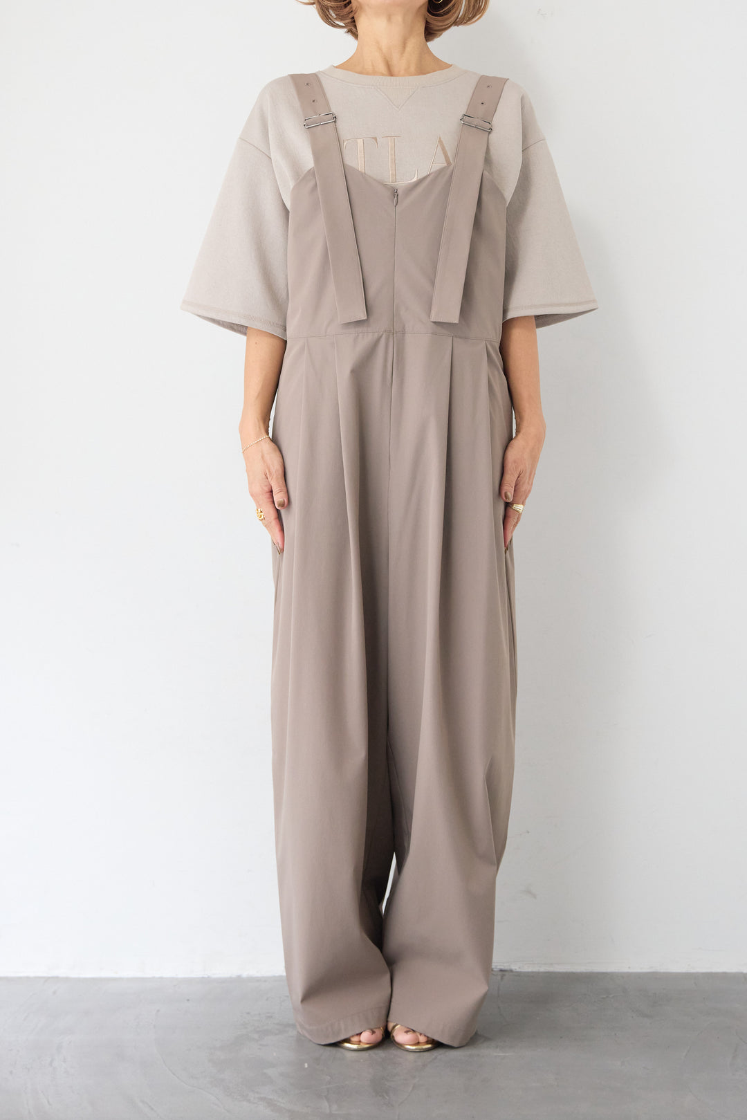 [SET]【セットアップ対応】刺繍ロゴ 5分袖スウェットプルオーバー+【接触冷感】ベルトサロペットパンツ(2set)