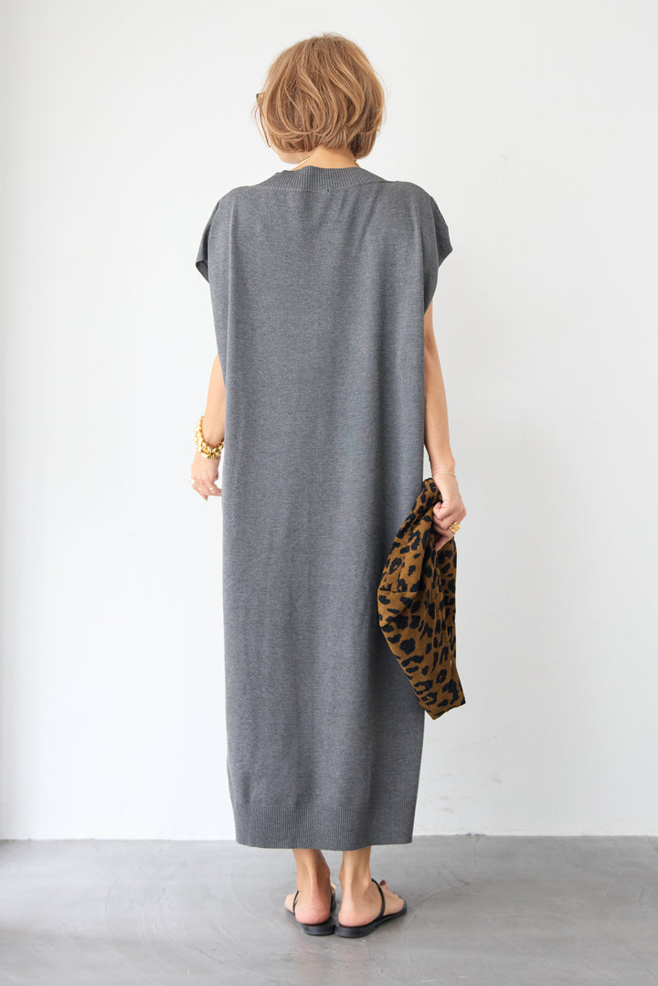 深Vネック サイドスリット ニットロングワンピース