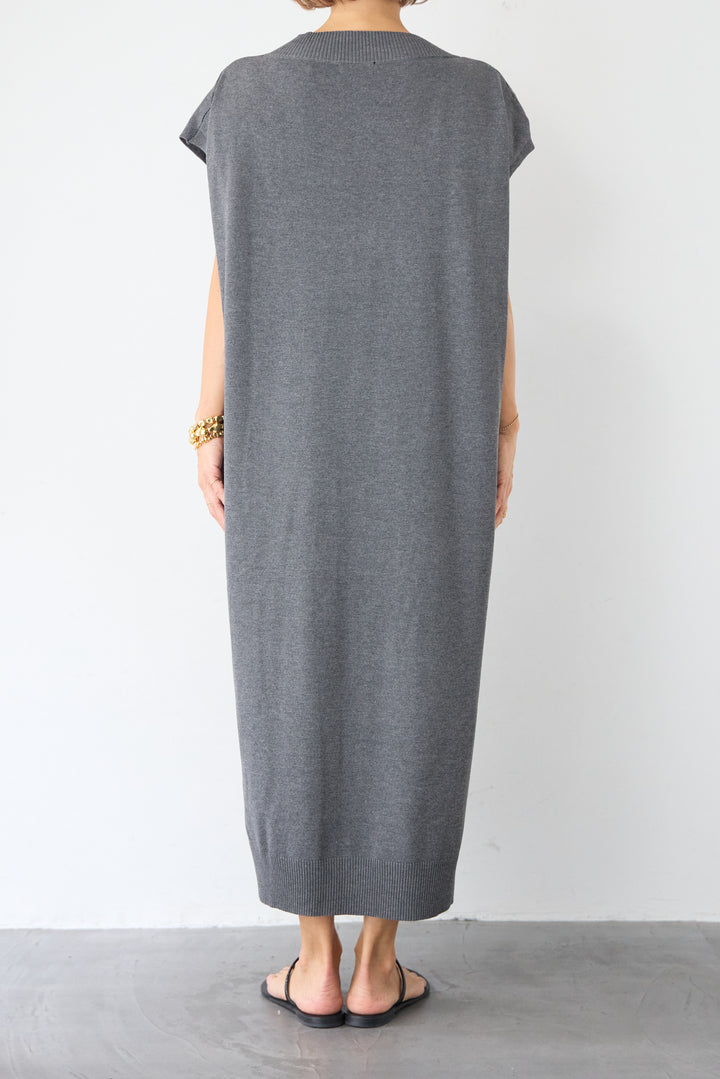 深Vネック サイドスリット ニットロングワンピース