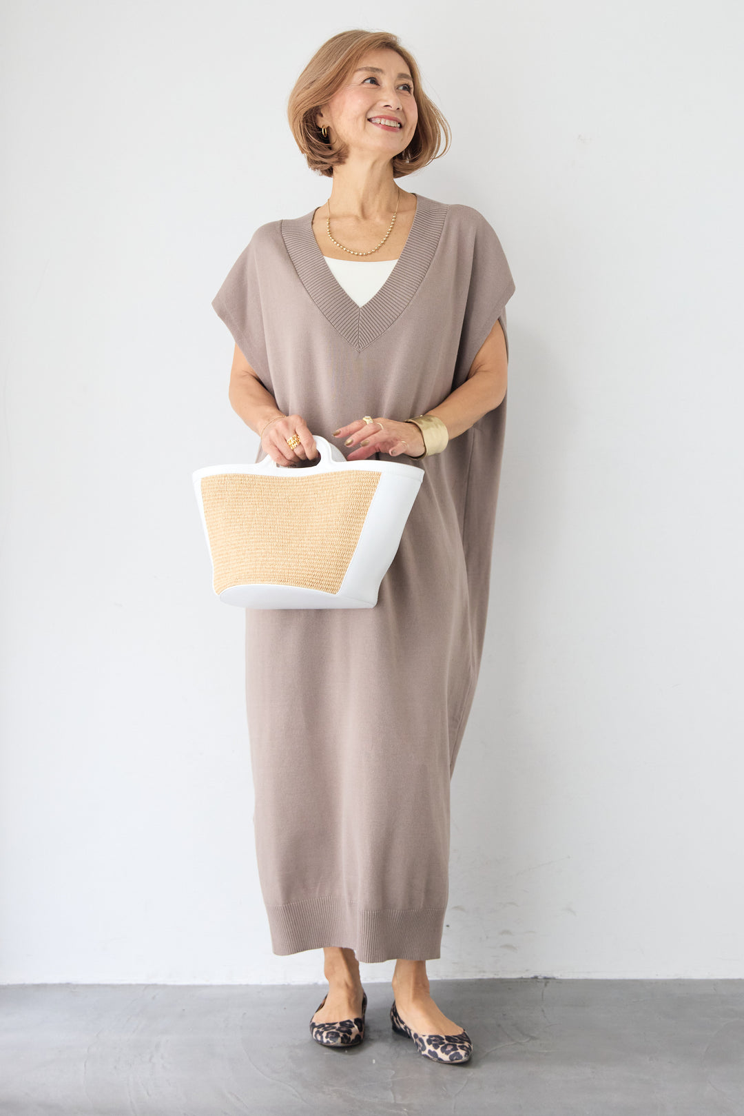 深Vネック サイドスリット ニットロングワンピース