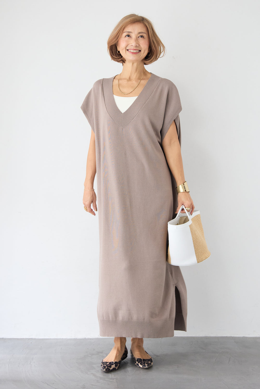 深Vネック サイドスリット ニットロングワンピース