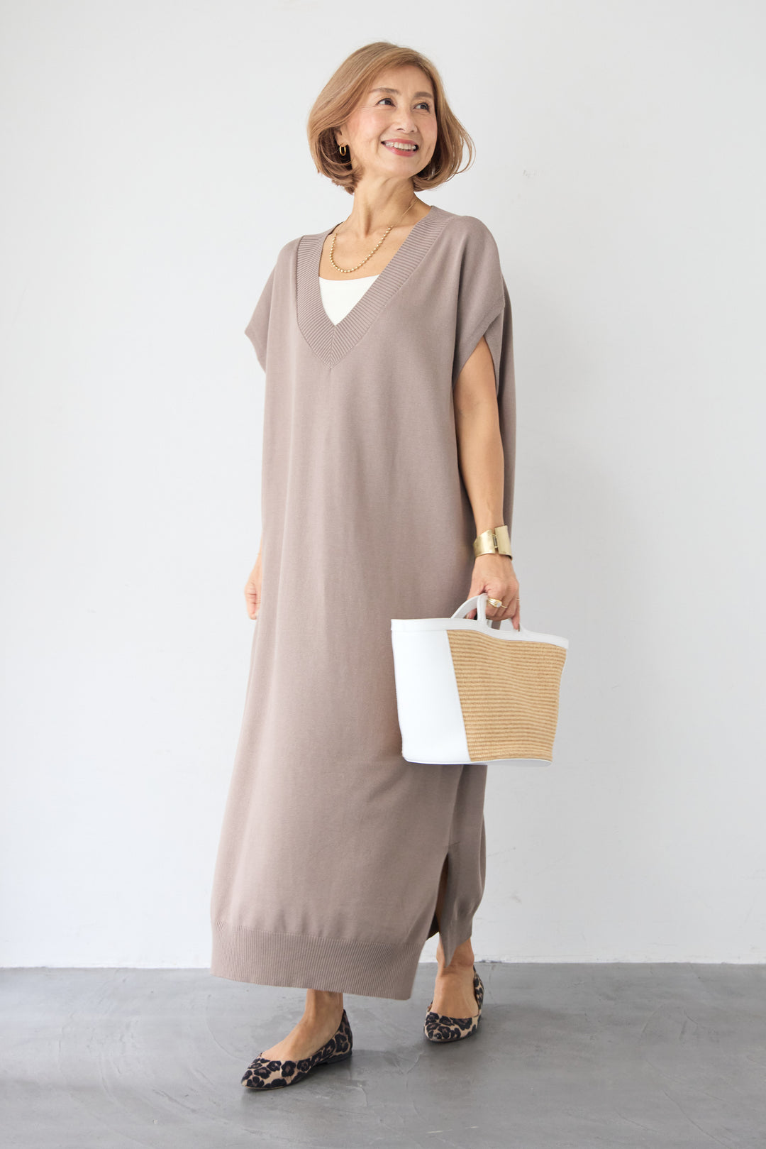 深Vネック サイドスリット ニットロングワンピース