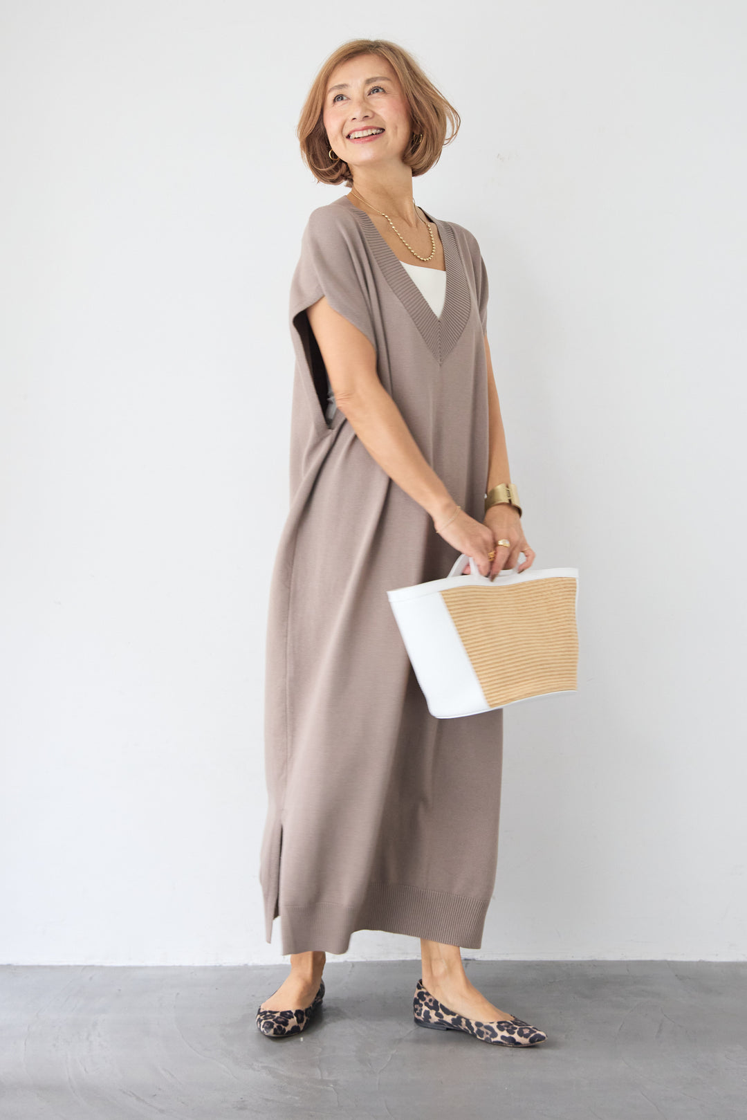 深Vネック サイドスリット ニットロングワンピース