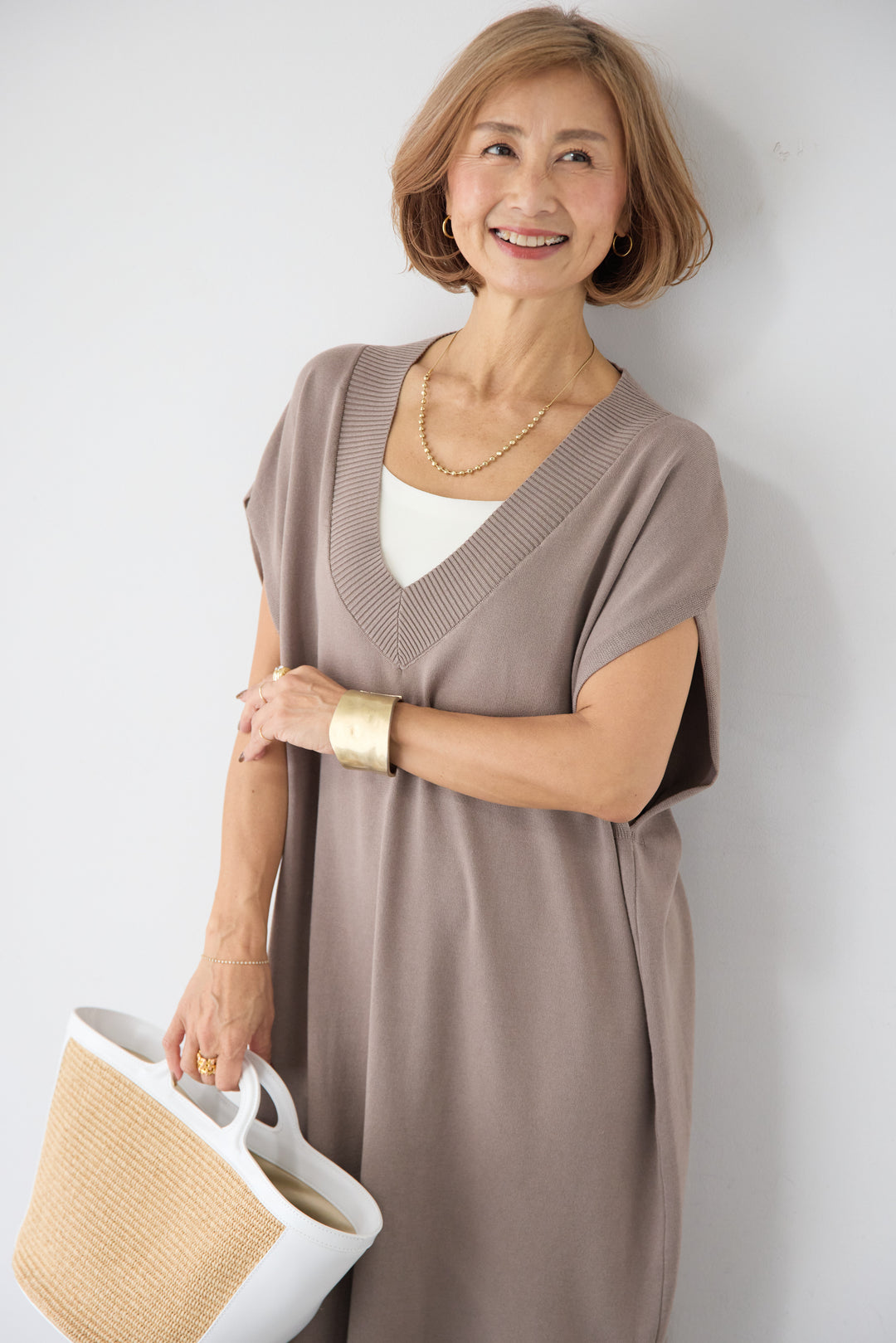 深Vネック サイドスリット ニットロングワンピース