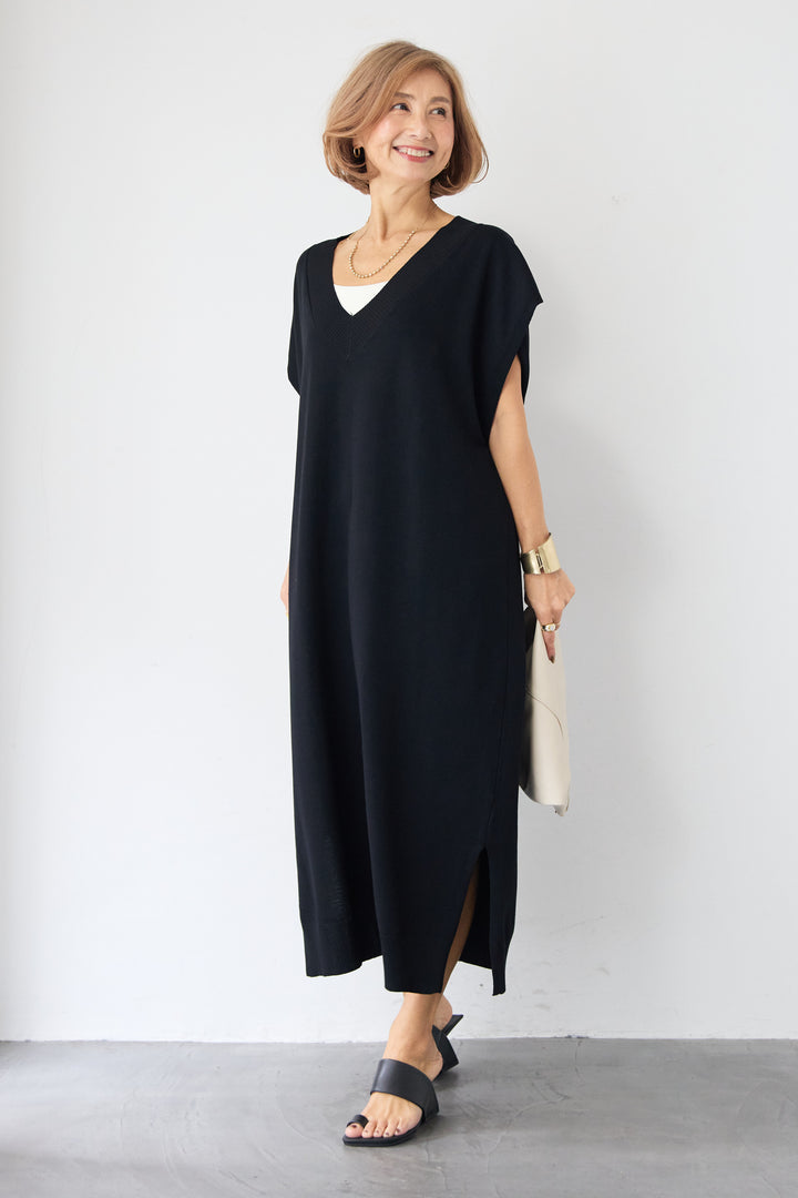 深Vネック サイドスリット ニットロングワンピース