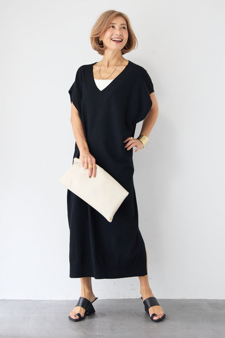 深Vネック サイドスリット ニットロングワンピース