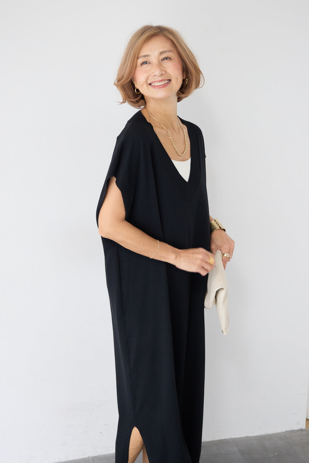 深Vネック サイドスリット ニットロングワンピース