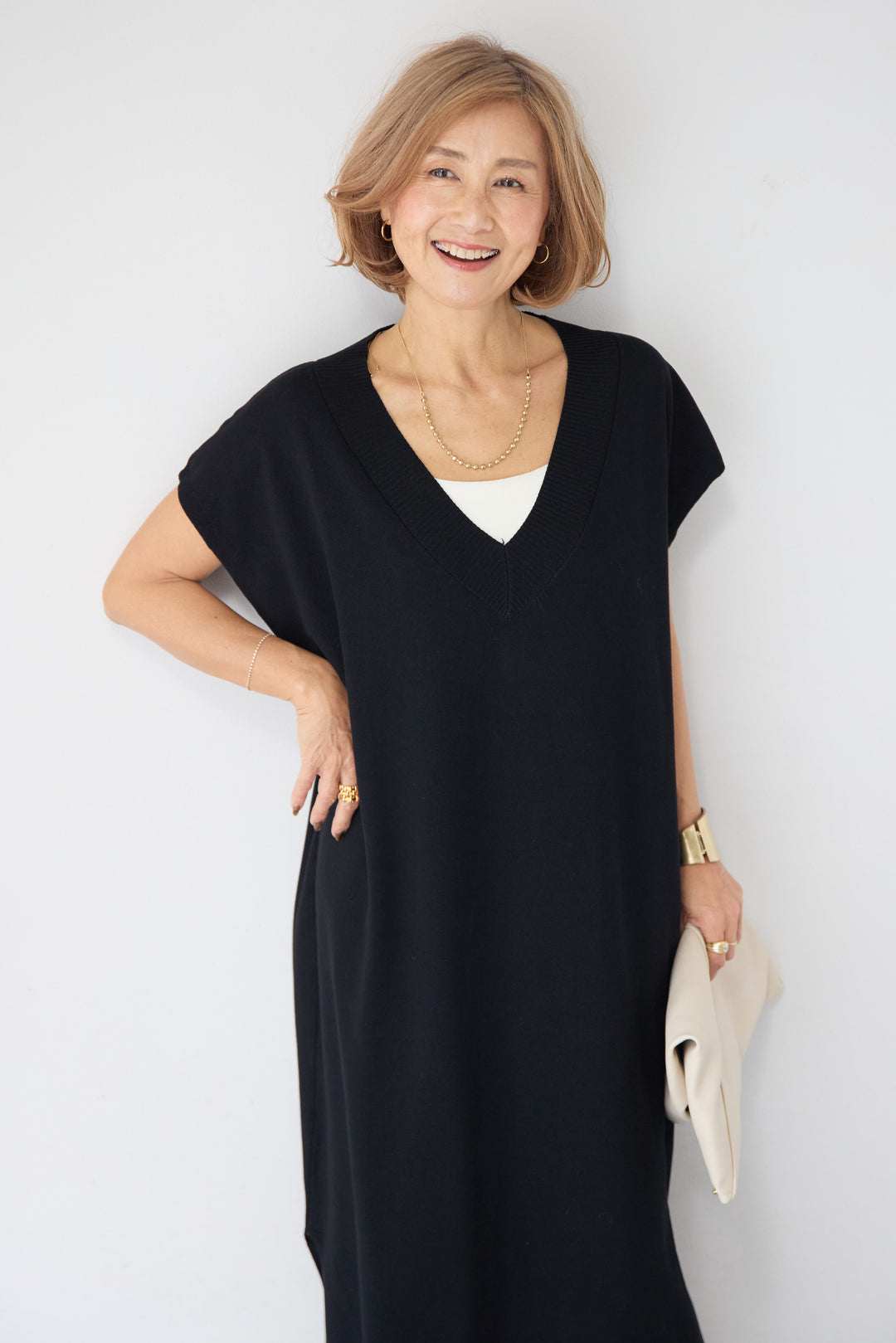 深Vネック サイドスリット ニットロングワンピース