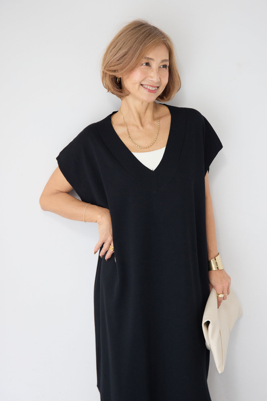 深Vネック サイドスリット ニットロングワンピース