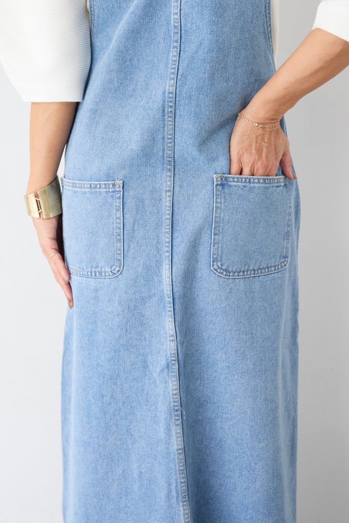 マキシ丈デニムサロペットスカート