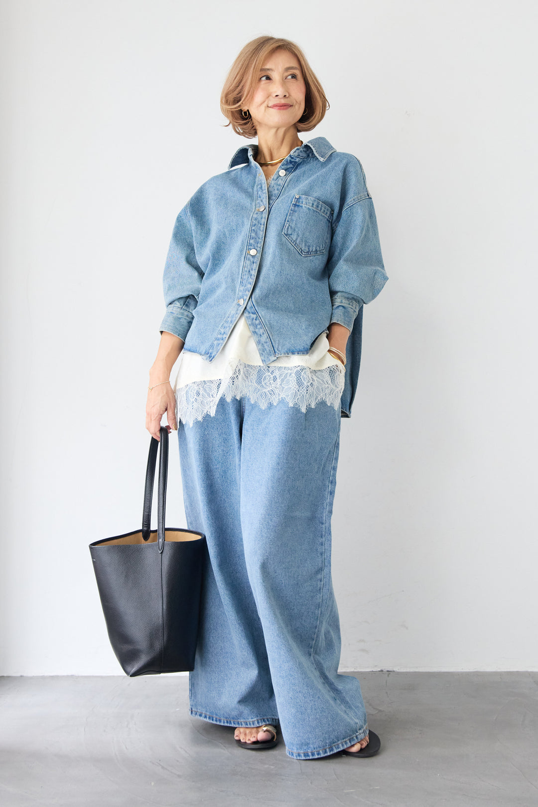 フロントタック・ワイドデニムパンツ