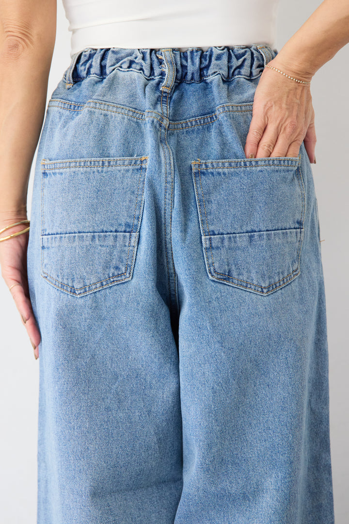 フロントタック・ワイドデニムパンツ