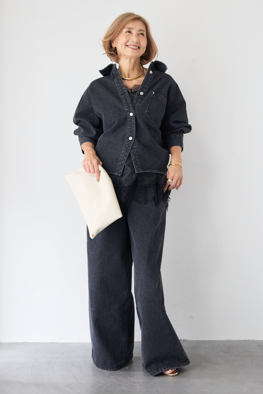 フロントタック・ワイドデニムパンツ