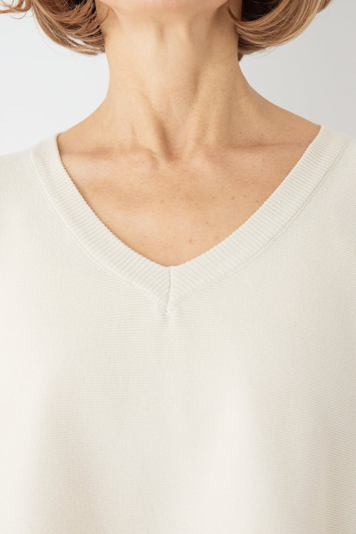 Vネックオーバーニット×ワイドパンツ ニットセットアップ