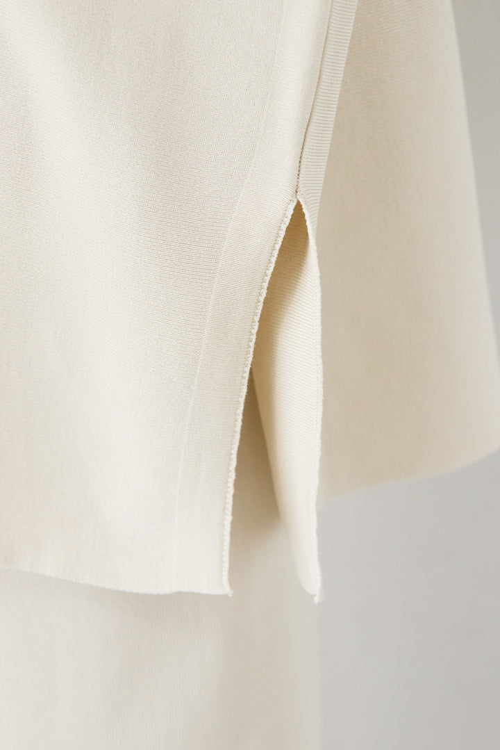 Vネックオーバーニット×ワイドパンツ ニットセットアップ