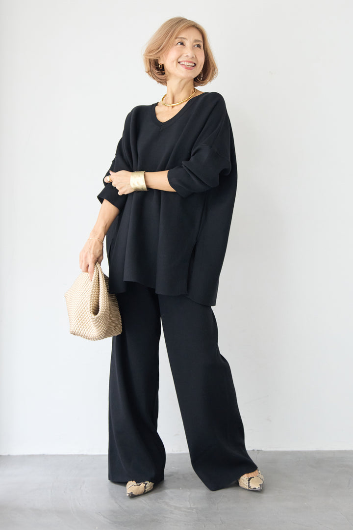 Vネックオーバーニット×ワイドパンツ ニットセットアップ