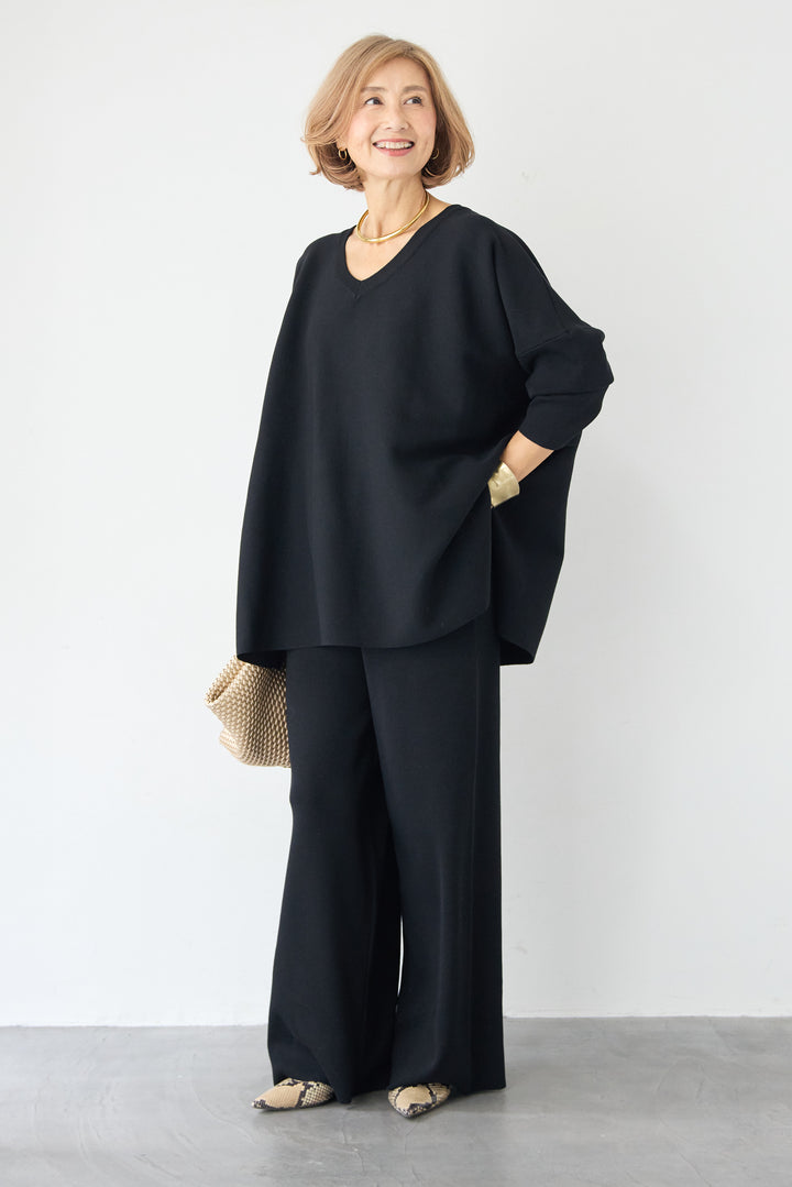 Vネックオーバーニット×ワイドパンツ ニットセットアップ