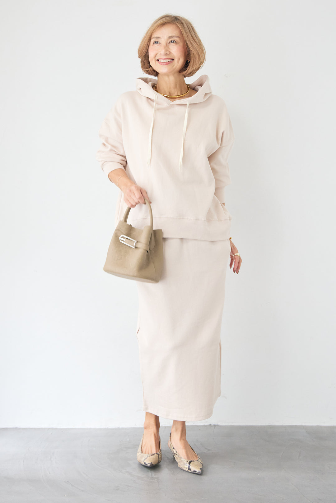 [SET]フーディパーカー＆タイトスカート セットアップ+シルキーエリュール レースキャミソール(2set)