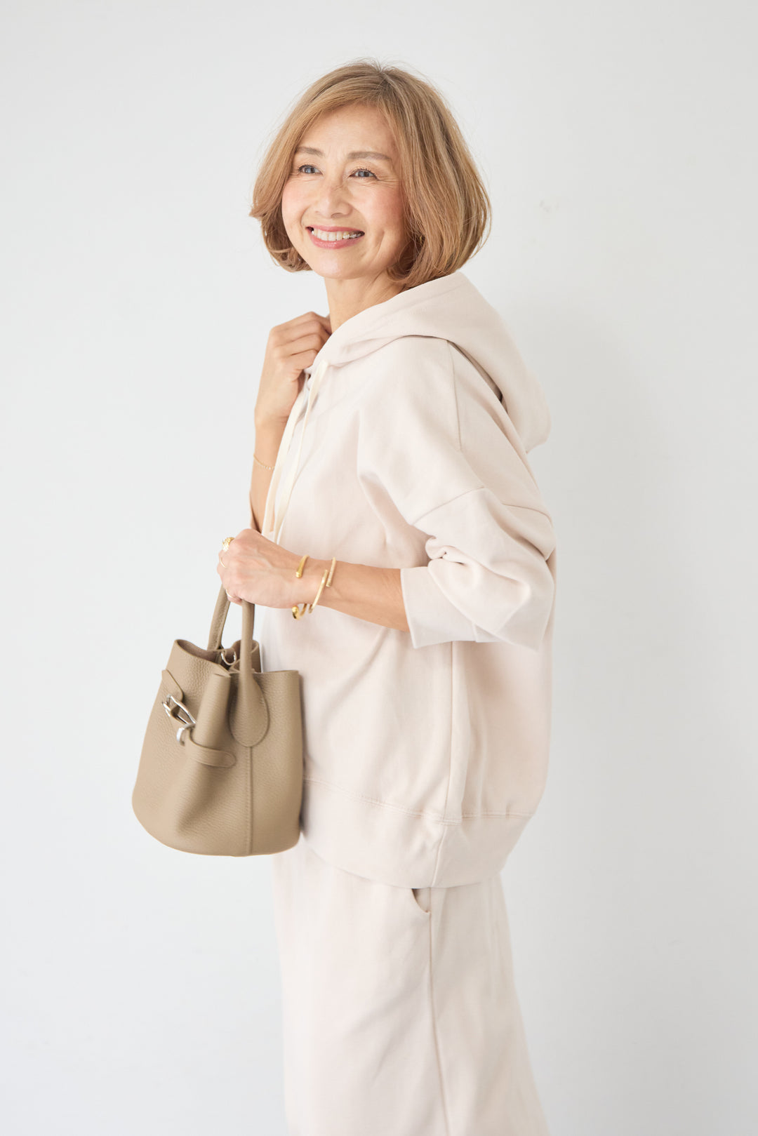 [SET]フーディパーカー＆タイトスカート セットアップ+シルキーエリュール レースキャミソール(2set)