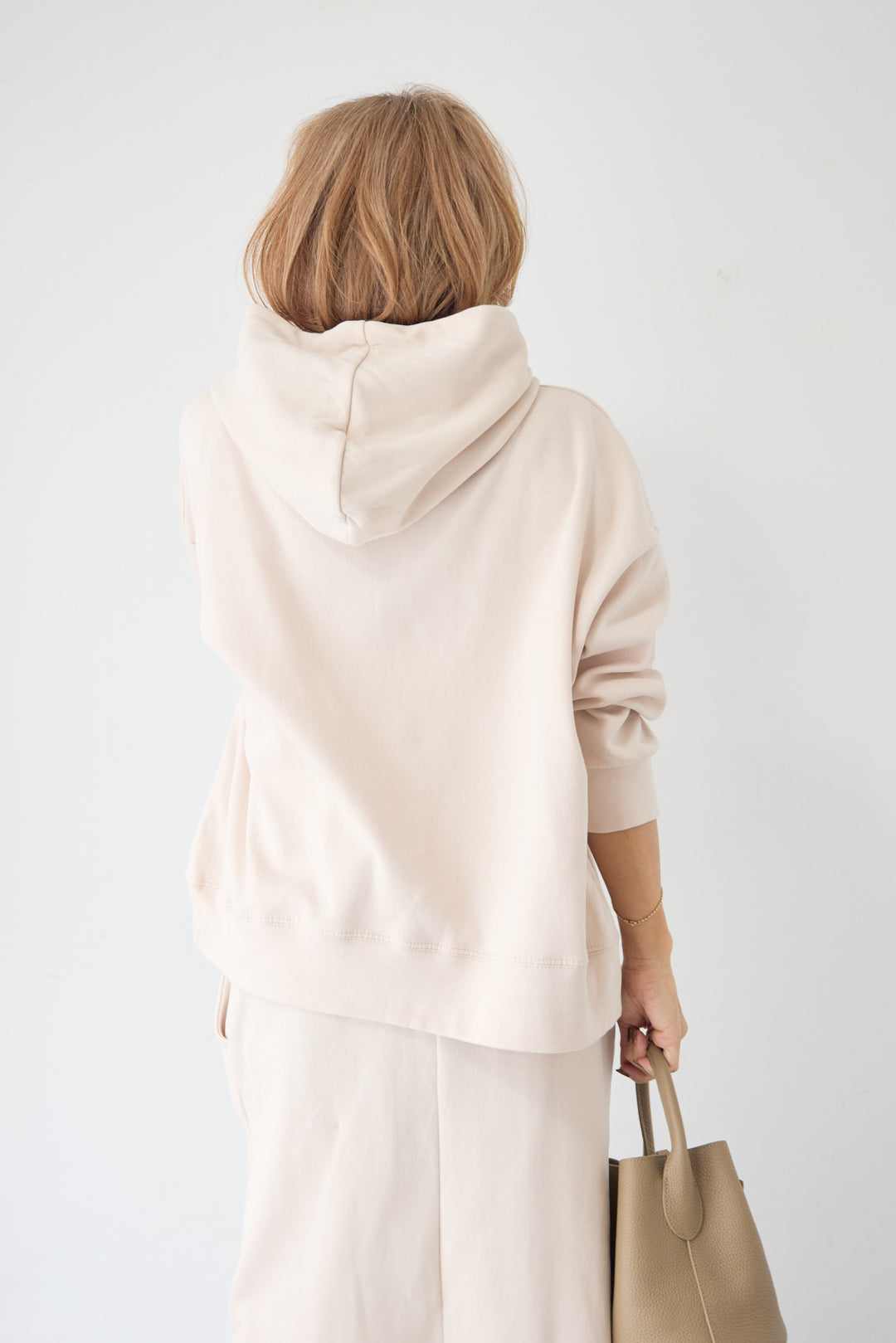 [SET]フーディパーカー＆タイトスカート セットアップ+シルキーエリュール レースキャミソール(2set)