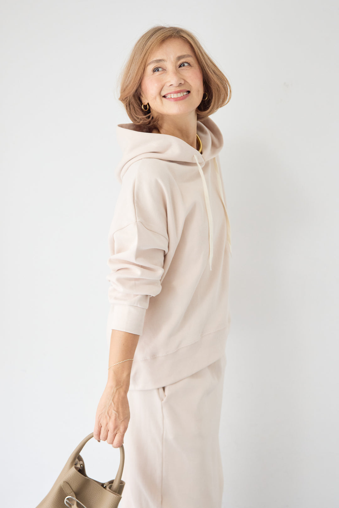 [SET]フーディパーカー＆タイトスカート セットアップ+シルキーエリュール レースキャミソール(2set)