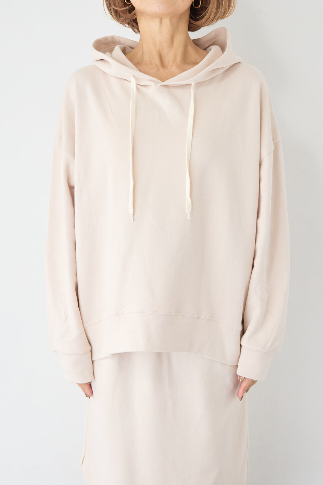 [SET]フーディパーカー＆タイトスカート セットアップ+シルキーエリュール レースキャミソール(2set)