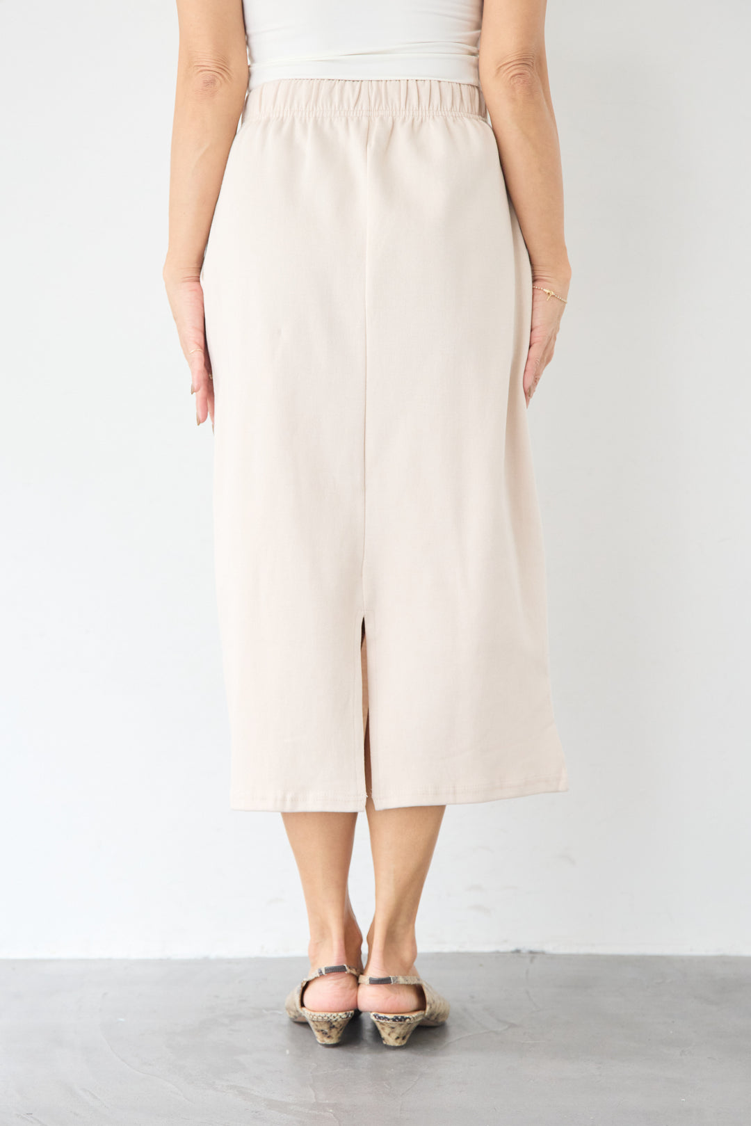 フーディパーカー＆タイトスカート セットアップ