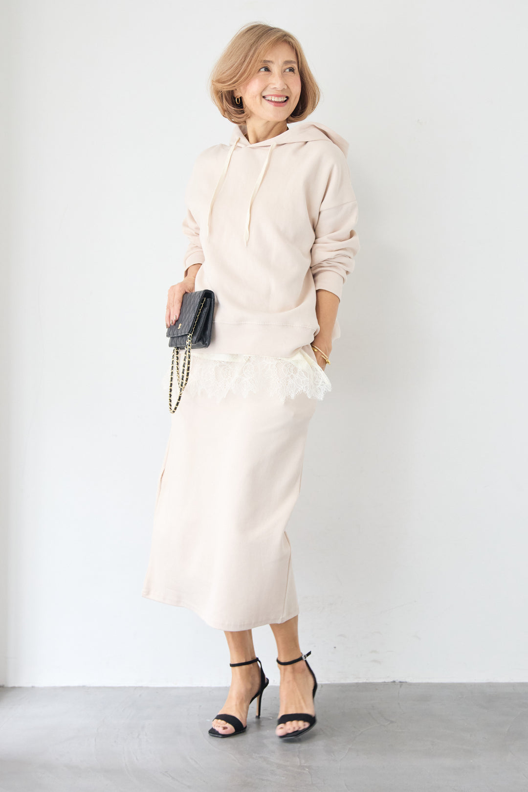 [SET]フーディパーカー＆タイトスカート セットアップ+シルキーエリュール レースキャミソール(2set)