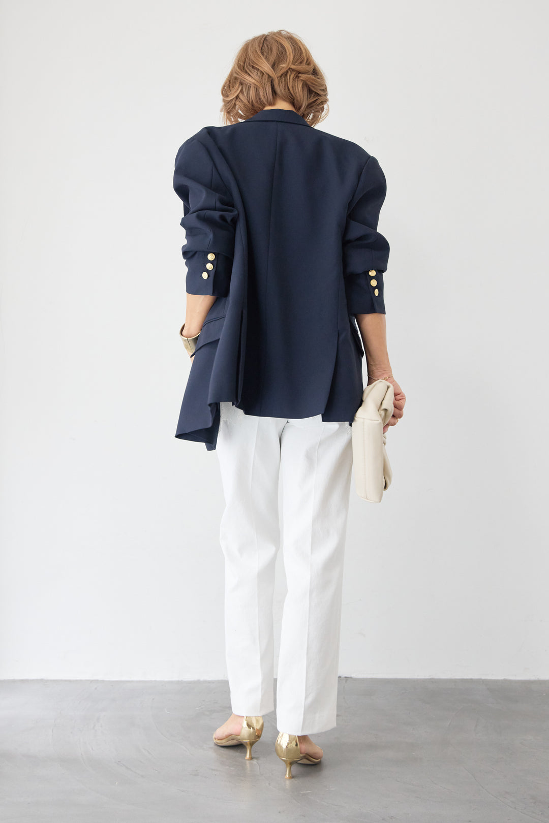 金ボタン ダブルブレストブレザー